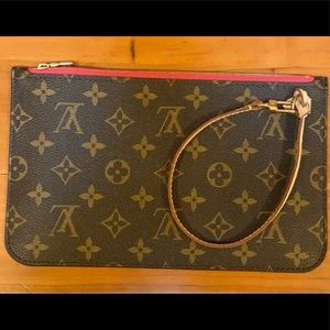 Louis Vuitton GM Pivoine Pochette